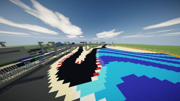 Скачать карту на гоночную трассу в Minecraft PE
